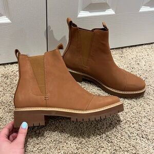 NWOT Tom’s Women’s Size 11 Brown Boots